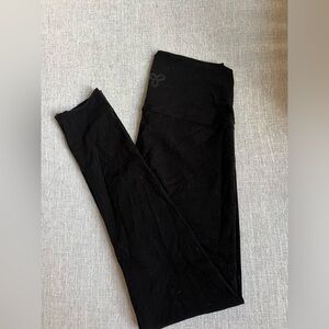 Women’s black Tna leggings